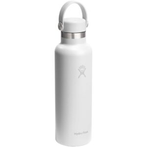Hydro Flask Standard Mouth 621 ml insulated stainless steel water bottle with straw cap