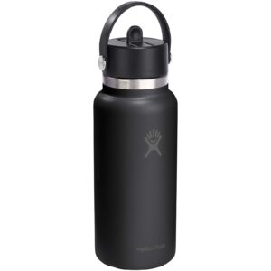 Hydro Flask Wide Mouth 946 ml insulated stainless steel water bottle with straw cap